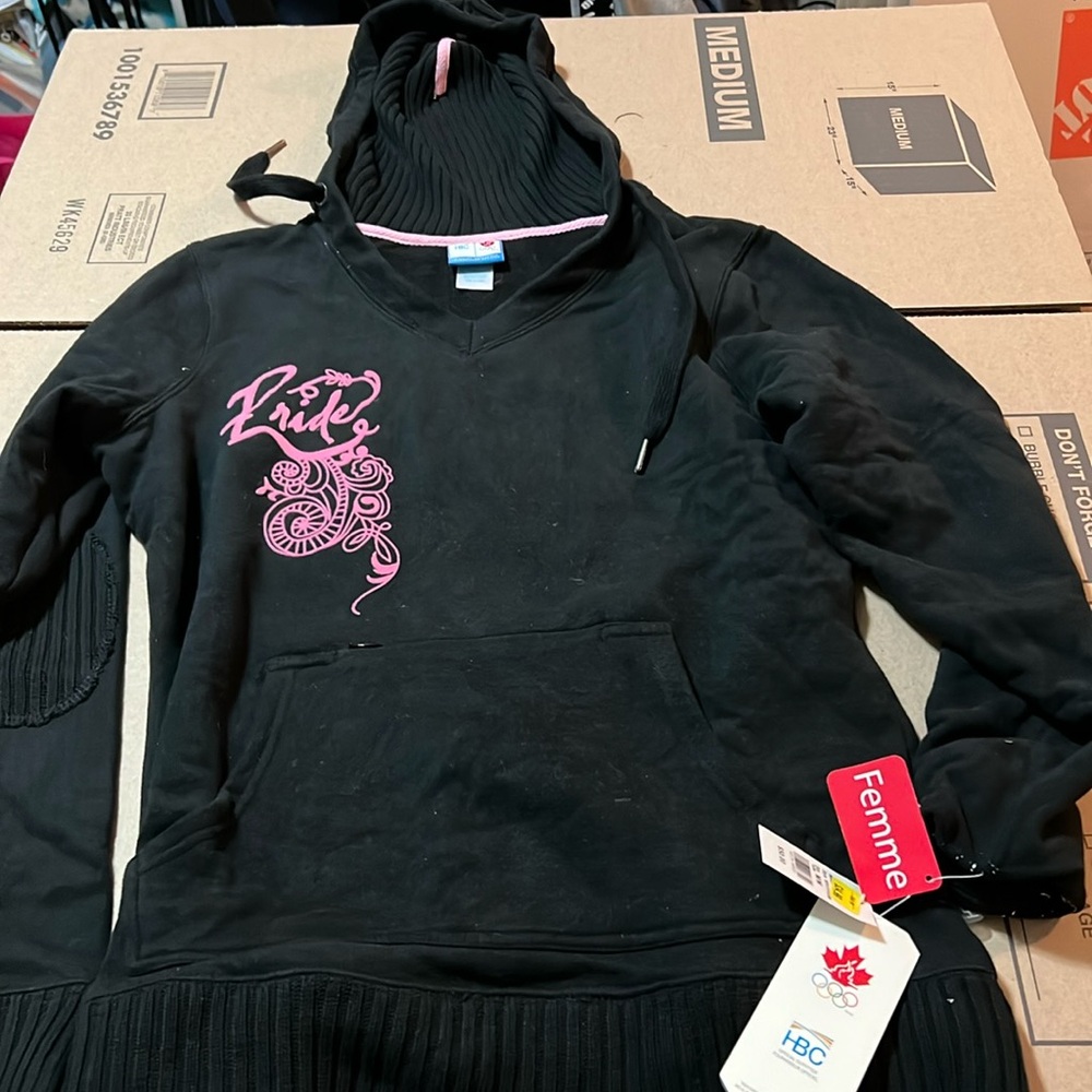 HBC sweater - new with tags - size medium
